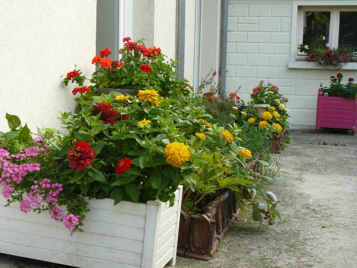 Une Chambre A Neuilly Guest House Exterior photo